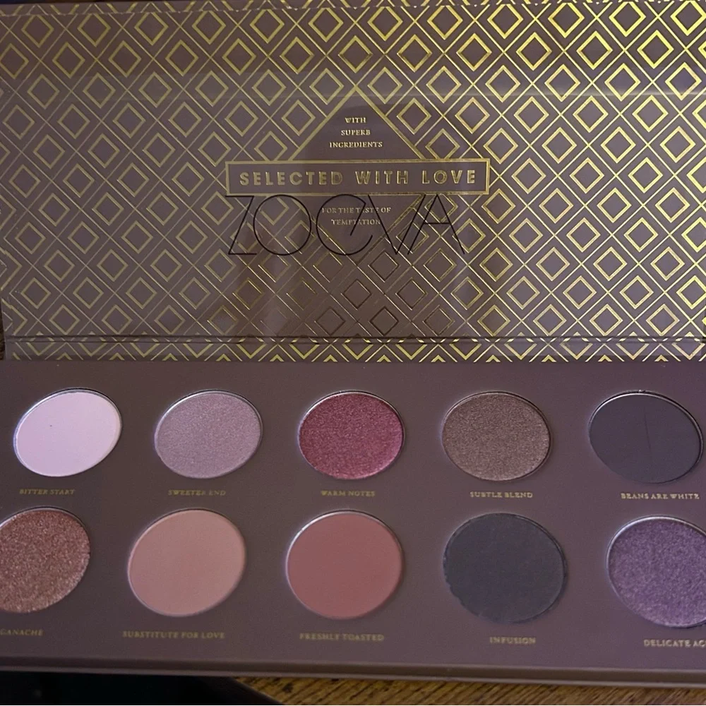 ZOEVA Warm Neutral Eyeshadow Palette - Cream, Tan, Orange, Brown, Gold, Purple